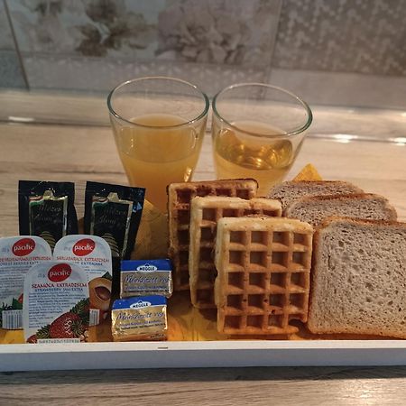 Akacfa Holiday Apartments Budapeszt Zewnętrze zdjęcie