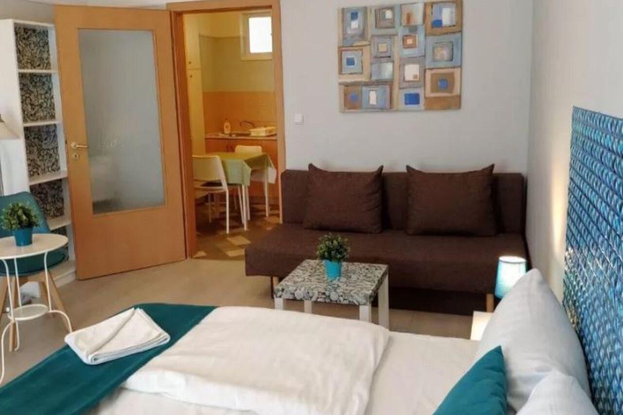 Akacfa Holiday Apartments Budapeszt Zewnętrze zdjęcie