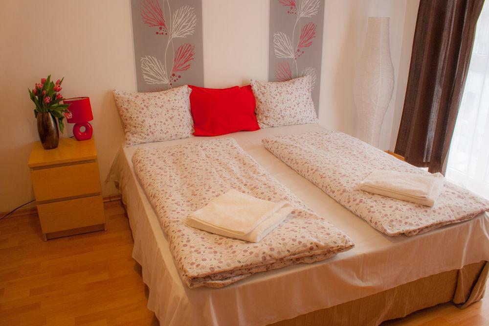 Akacfa Holiday Apartments Budapeszt Zewnętrze zdjęcie